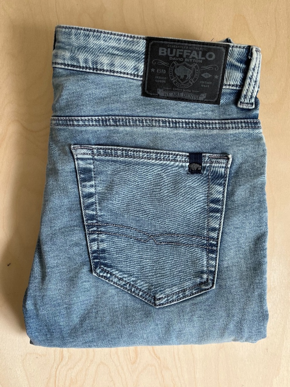 Buffalo 31x30 Ash Slim Freedom Flex Jeans, Sanded Wash - BM22990